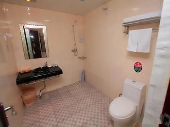 Jinzuan 100 Holiday Hotel Qufu Εξωτερικό φωτογραφία
